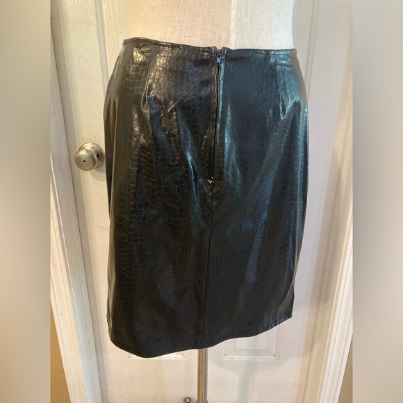 Faux leather polyester black snakeskin print women size 12 skirt vintage studio - Picture 5 of 11